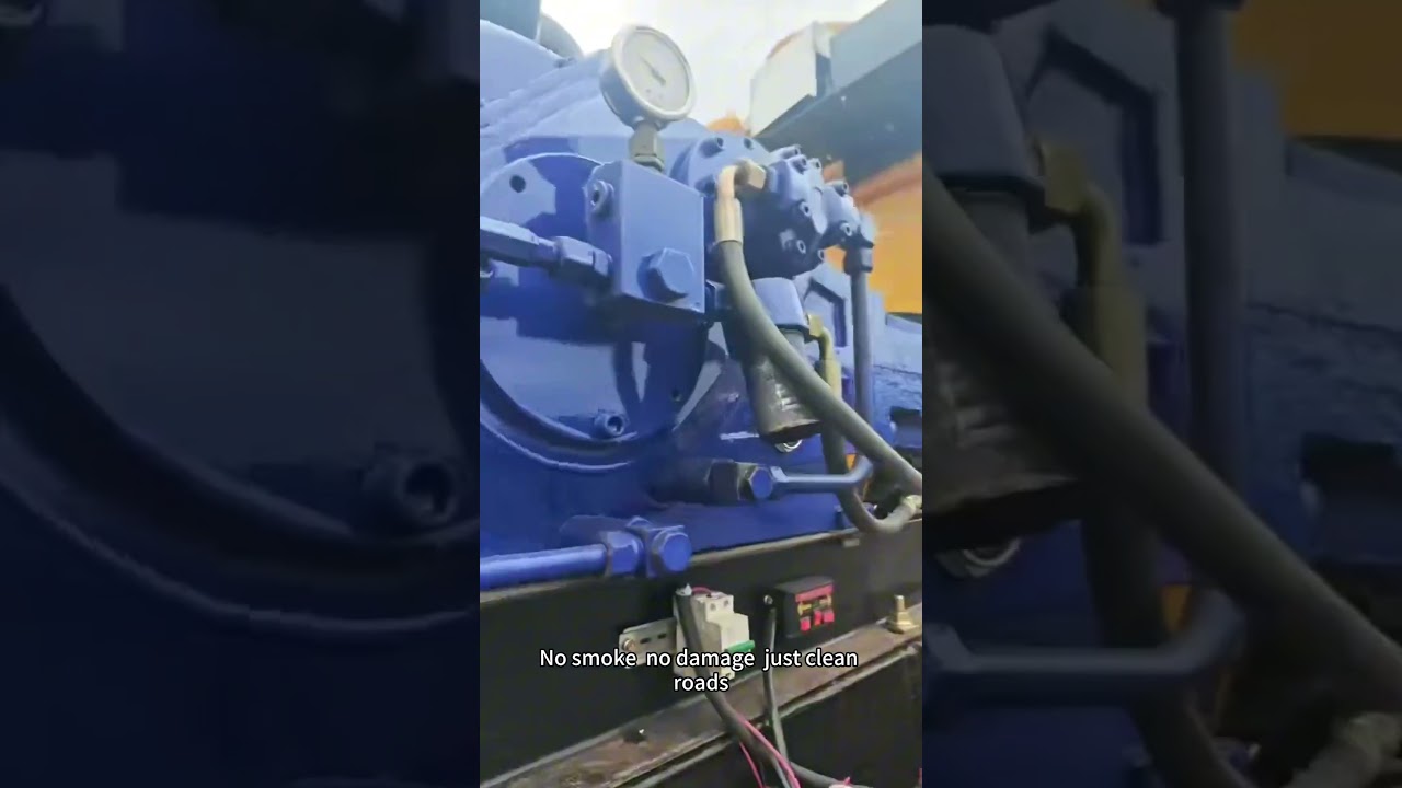 Professional hydro blasting equipment remove road marking